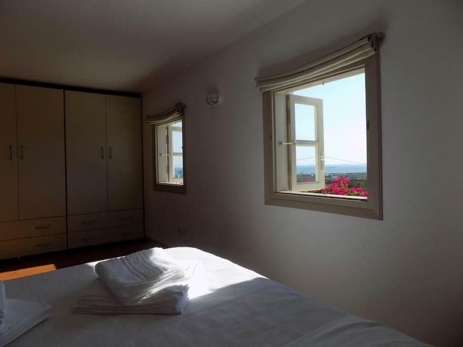 Sunny House With Amazing View For 4+2 Persons Villa ปลากา ภายนอก รูปภาพ